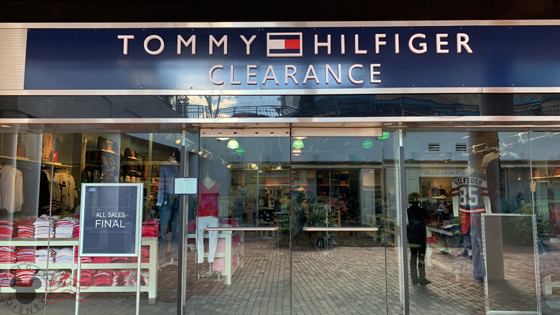 Tommy Hilfiger Clearance preços mais baixos que do outlet