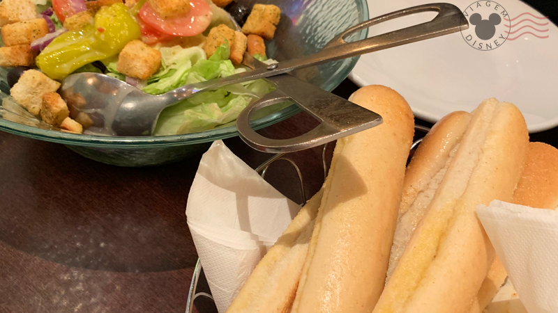 Restaurante Olive Garden Orlando Pão e Salada | Viagem Disney